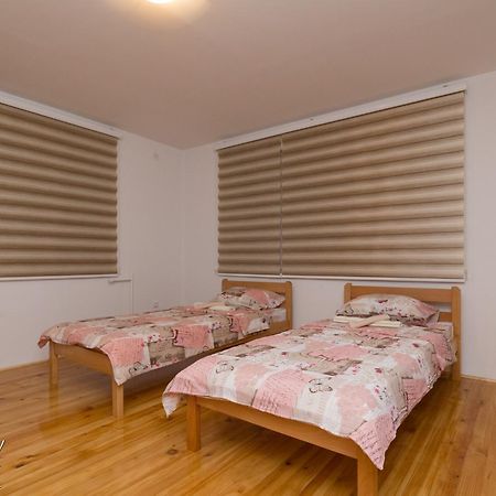 Appartement Apartman Hajduk Konjic Extérieur photo